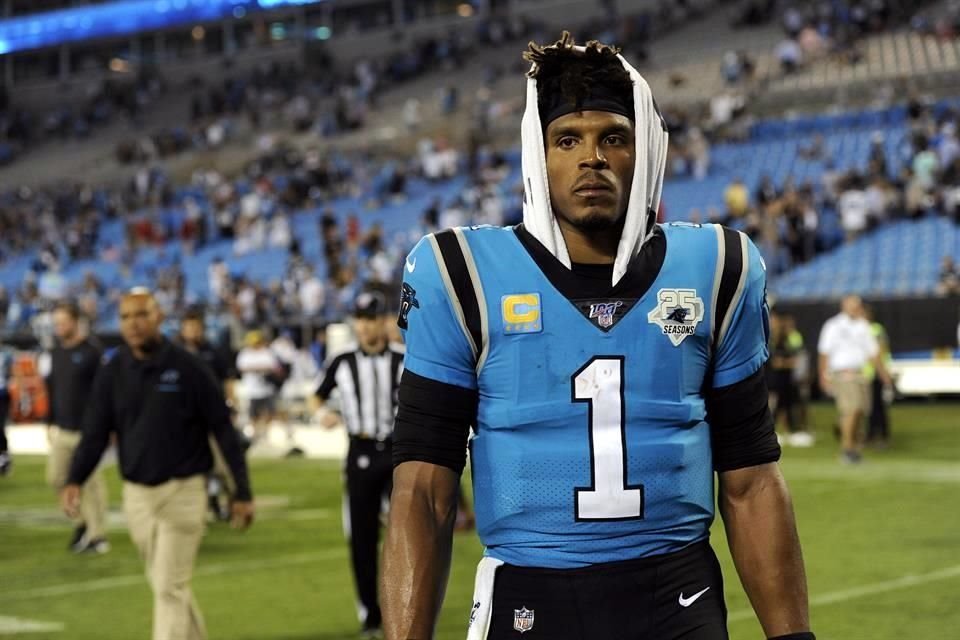 Newton ahora es un agente libre y podrá firmar con otro equipo de la NFL de inmediato.