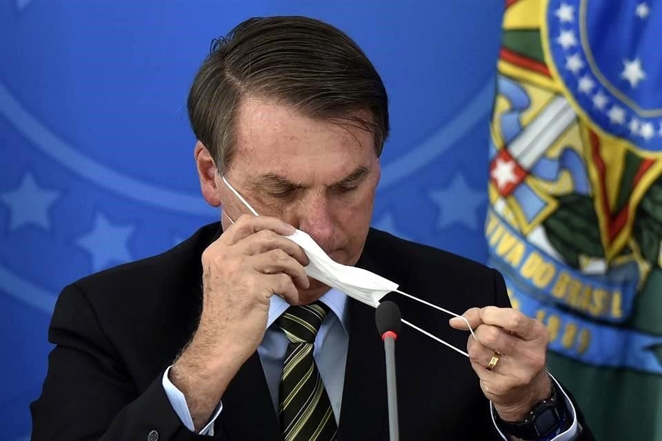 El Presidente de Brasil, Jair Bolsonaro, minimizó pandemia por Covid-19 en mensaje a la nación y dijo que 'pasará en poco tiempo'.