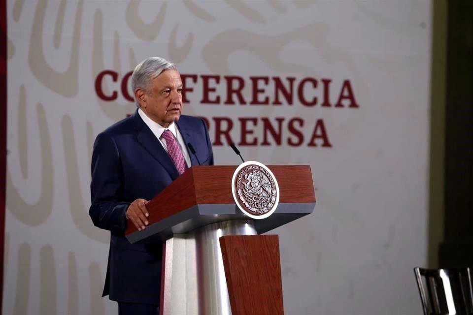 El Presidente en su conferencia de prensa matutina en Palacio Nacional.