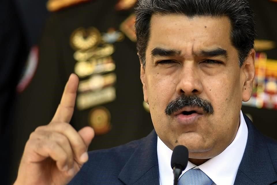 Gobierno de EU acusó formalmente a Presidente venezolano Nicolás Maduro por narcotráfico y narcoterrorismo y ofreció 15 mdd por él.