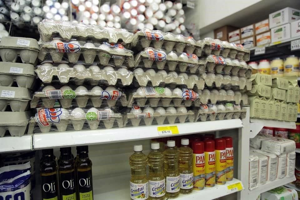 Al menudeo, el cartón de 30 piezas de huevo llegó a venderse hasta en 90 pesos en el Centro de Monterrey