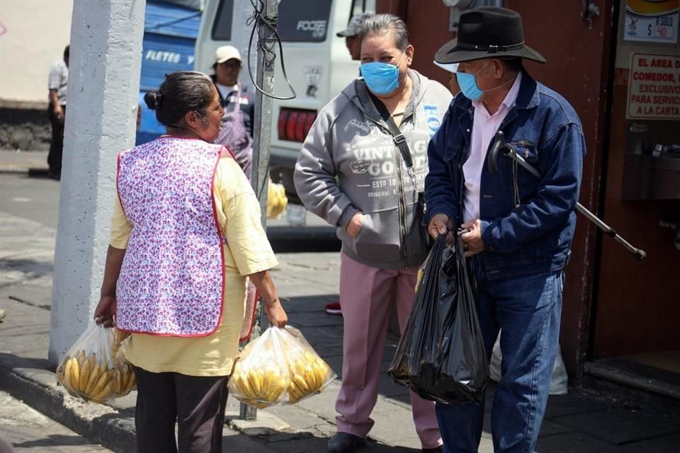 El CEEY recomendó otorgar créditos fiscales y del IMSS a las empresas.