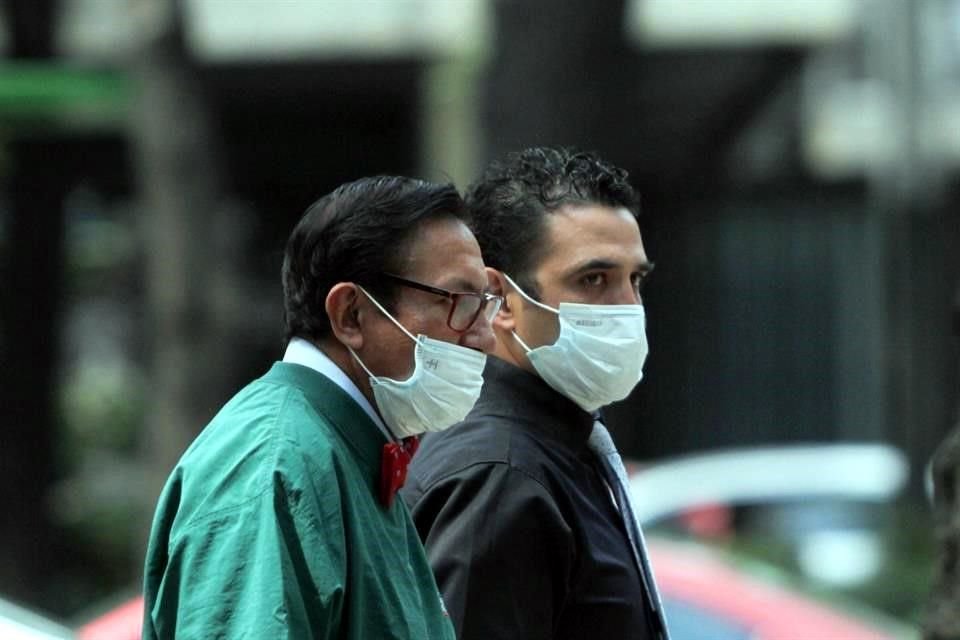 Los huéspedes que presenten síntomas respiratorios se aislarán de forma preventiva en una habitación por separado.