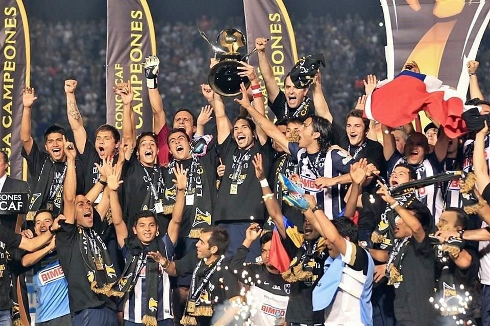 El naturalizado mexicano ganó cuatro campeonatos en Concachampions: 2010-2011, 2011-2012, 2012-2013 y 2019.