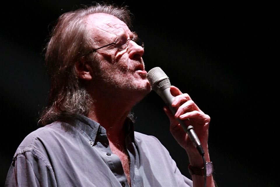 Luis Eduardo Aute falleció a sus 76 años, cerca del mediodía en Madrid.