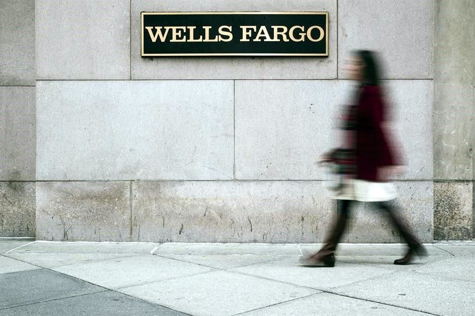 Wells Fargo señaló en un comunicado que sus resultados se vieron afectados por una 'acumulación de reservas y un deterioro de los valores', que resultó en una pérdida de 73 centavos por acción.