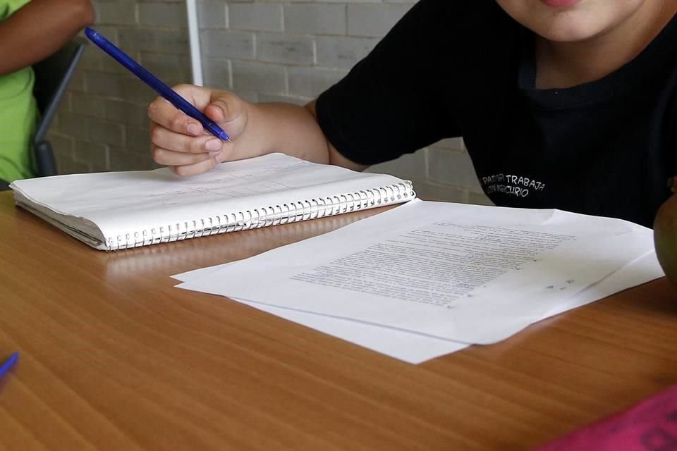 El regreso a clases presenciales en Jalisco se prevé para el 25 de enero y será optativo para padres de familia. 