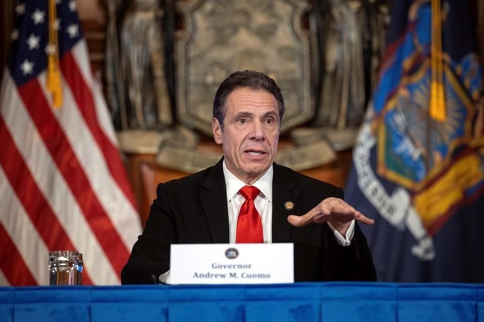 El Gobernador de Nueva York, Andrew Cuomo, en una rueda de prensa.