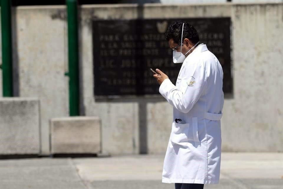 'Exigimos un absoluto respeto para el personal de salud', urgió Jordi Raich, Jefe de la Delegación Regional para México y América Central Comité. 