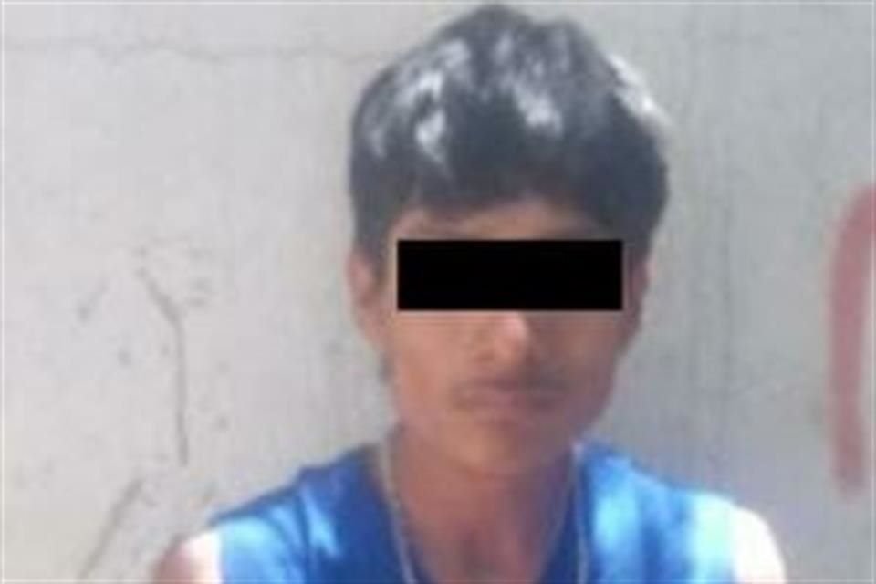 Aunque circuló en redes que un joven fue arrestado en Tlajomulco por no usar cubrebocas, autoridades dijeron que fue por agredir a policías.