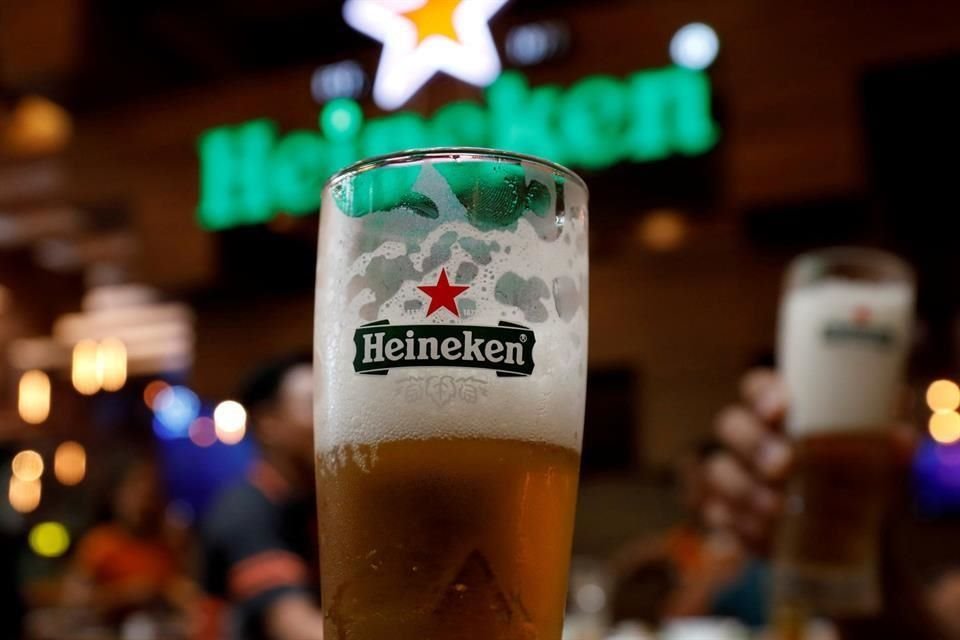 A nivel mundial, el volumen de cerveza comercializado por Heineken cayó un 2.1 por ciento en el primer trimestre del año.