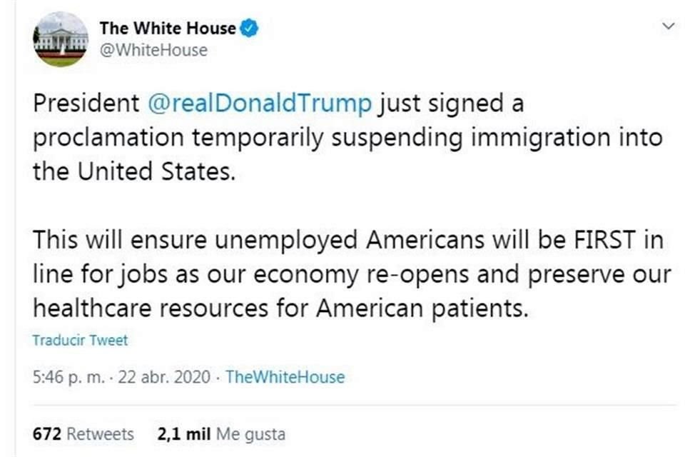 La Casa Blanca informó en un tuit que Trump había firmado el decreto.