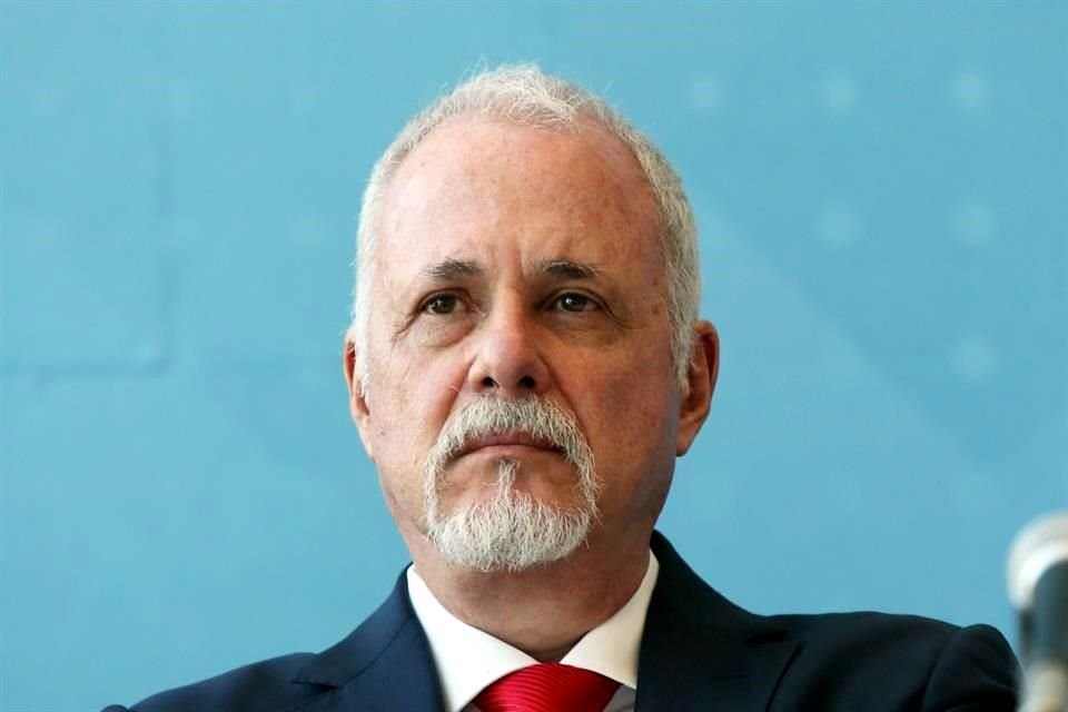 Los Alcaldes Ismael del Toro, Pablo Lemus y Salvador Zamora, entre otros, le ofrecieron condolencias a Raúl Padilla López.