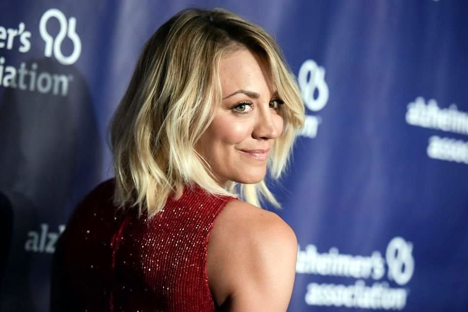 Kaley Cuoco será coestrella de Kevin Hart y Woody Harrelson en una comedia que sigue a un asesino y a un hombre sin suerte.