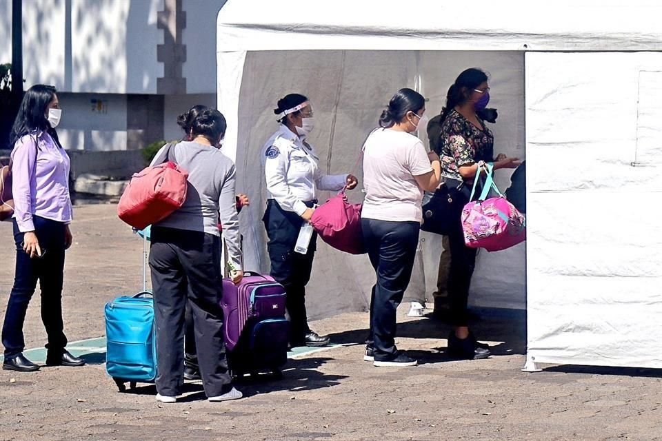 Los dormitorios del Estado Mayor donde ahora dormirá los médicos fueron remodelados en 2015, cada bloque, cuando en ellos dormían los escoltas del Presidente, tenía ocho camas.