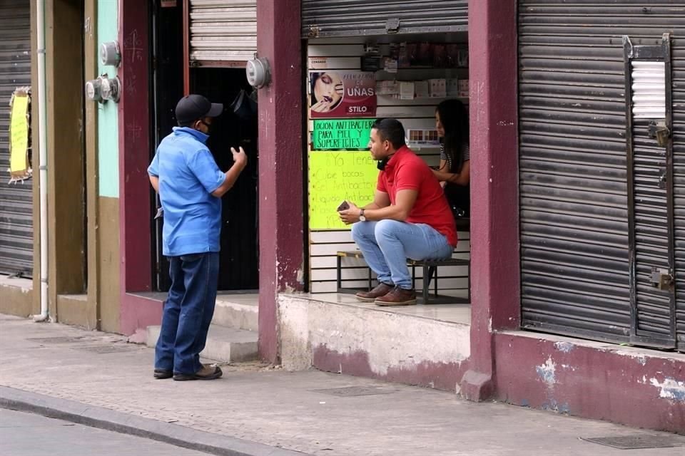 Gobierno de Guadalajara anunció el plan 'Juntos por la Ciudad', que establece condiciones de sanitización para la reapertura de negocios.