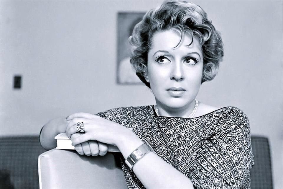 El recuerdo de su carácter excéntrico, de su personalidad furiosa, frágil, loca y arrebatada, sobre todo en sus últimos años, parece imponerse sobre el aprecio de su pluma, estiman.