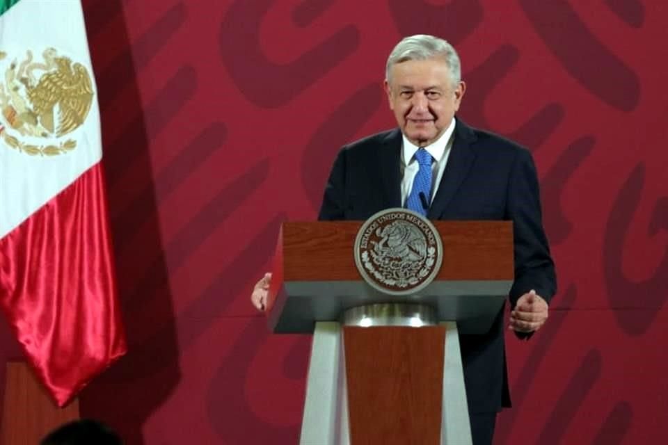 'Estamos limpiando en el SAT', dijo el Presidente en la conferencia matutina.