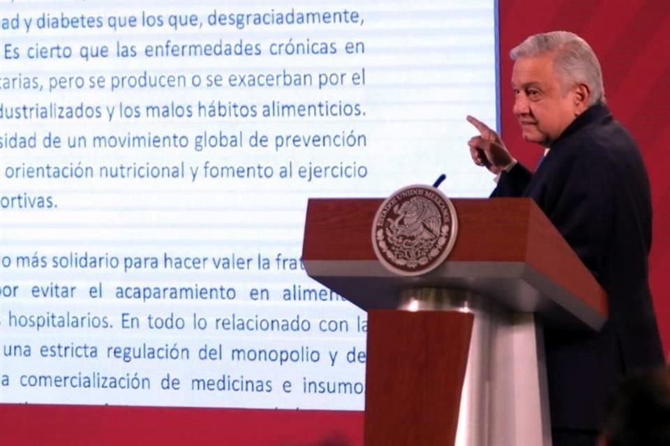 El Mandatario afirmó que los ex secretarios de salud tienen derecho de opinar, de manifestarse, de criticar, de disentir, pero indicó que es la gente la que tiene que opinar sobre esto.