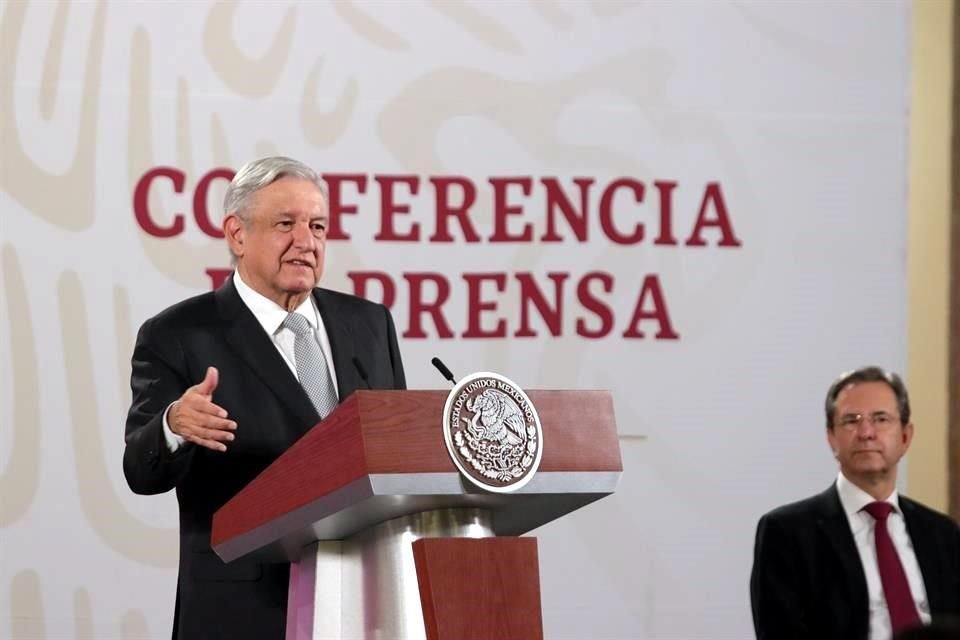 En conferencia, AMLO fue cuestionado sobre si el Secretario de Relaciones Exteriores, Marcelo Ebrard, ya se había aplicado los exámenes para determinar un posible contagio de Covid-19.