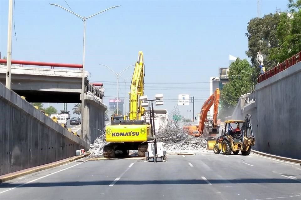 Los trabajos de reparación iniciaron el lunes ante los graves daños que presentan el área.