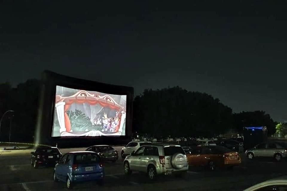 Cinemex indicó que los boletos para las funciones podrán comprarse en la app de la empresa, disponible en iOS y Android, y en su página web.