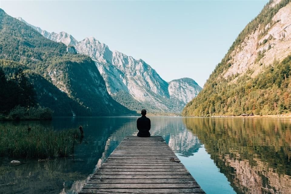 Según Gabriela, el mindfulness aporta muchísimos beneficios, como la reducción de estrés, que fue el primero que ella pudo experimentar gracias a un taller que tomó en la UCSD.<br>