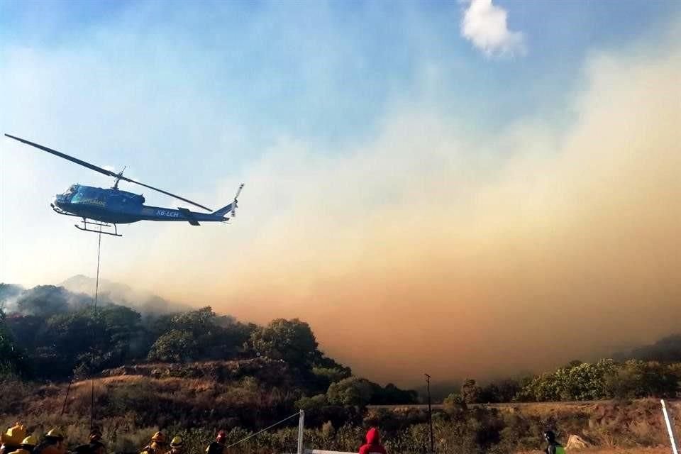 La tarde de este jueves se registra un fuerte incendio forestal en el paraje Los Charcos, en el Municipio de Zapopan.