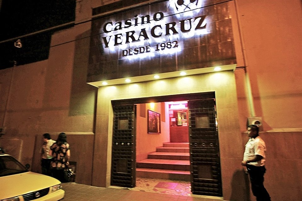 Así lucía, hasta hace poco, la fachada del emblemático salón.