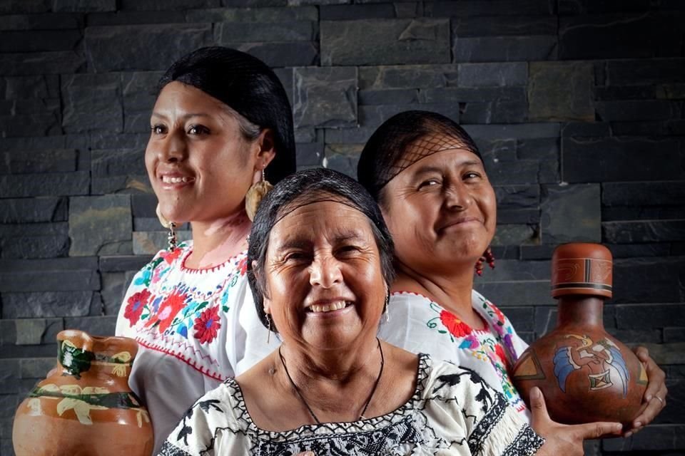 Guillermina Muñoz, Nicolasa Hernández y Dalia Rodríguez