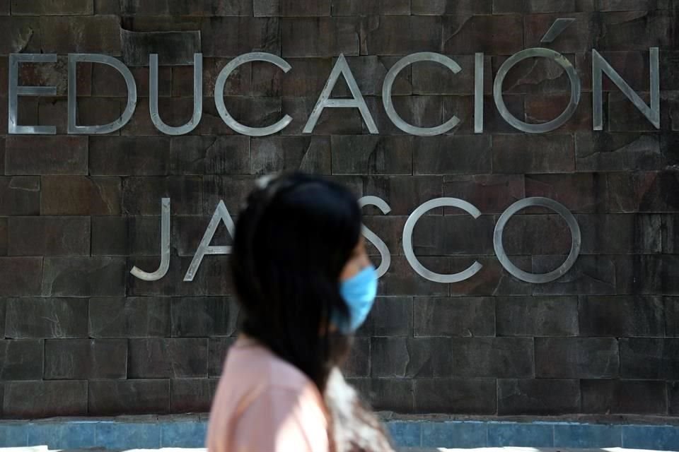 La maestra de preescolar Jésica Jaqueline López Acero no recibe su sueldo desde octubre de 2019.
