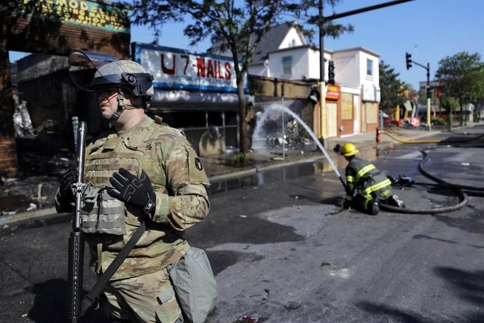 La Guardia Nacional ha realizado labores de vigilancia en la ciudad de Minneapolis.