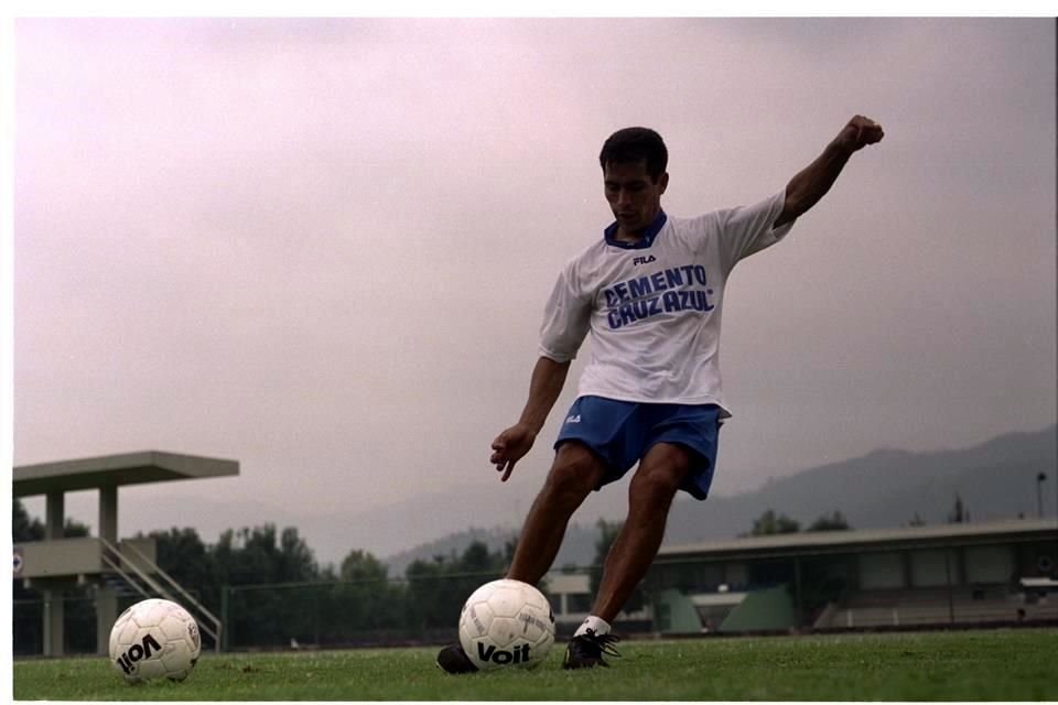 El futbol mexicano ha admirado la elegancia del toque de Benjamín Galindo.