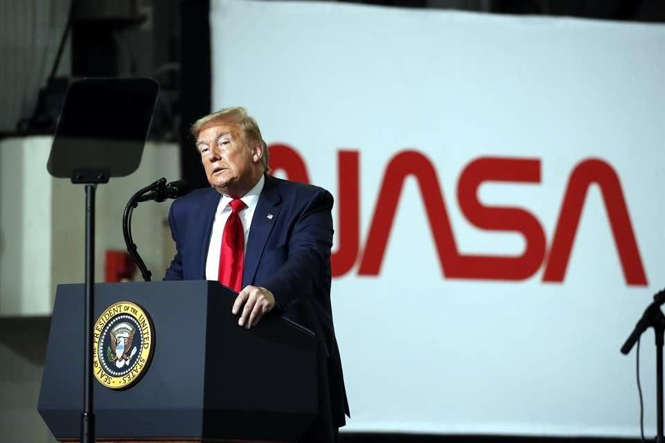 Trump durante el lanzamiento del cohete de la NASA y SpaceX.