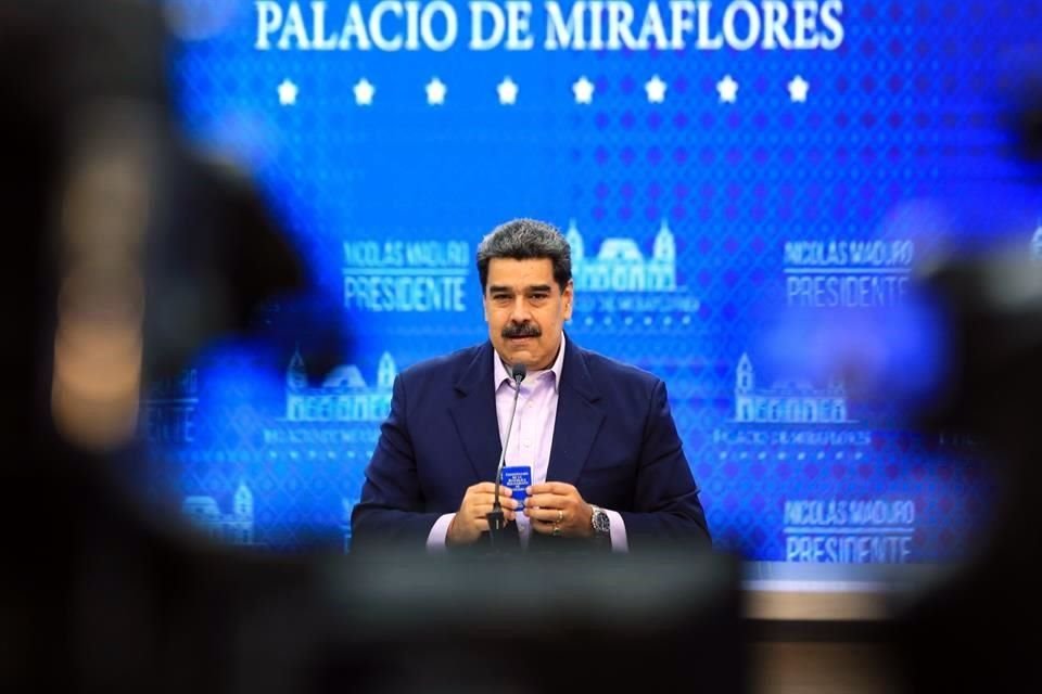 Maduro señaló que ante la escasez de gasolina que se ha presentado en Venezuela durante las últimas semanas era necesario establecer nuevas políticas de precios.