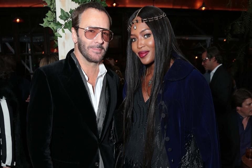 De acuerdo a los hackers, el diseñador Tom Ford y la modelo Naomi Campbell fueron partícipes de la red de prostitución de Epstein.