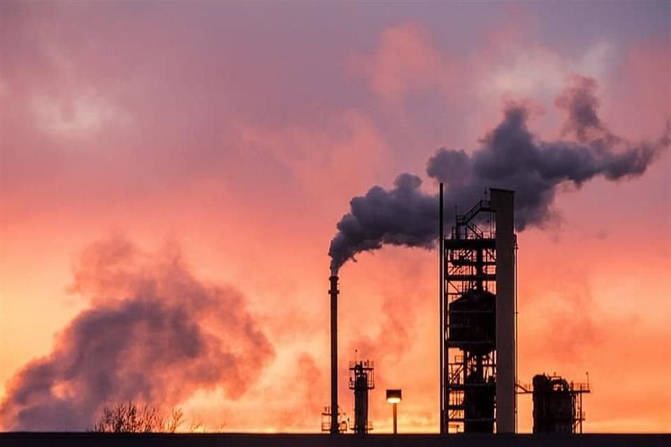 La concentración de dióxido de carbono (CO2) en la atmósfera alcanzó su punto más alto en 15 millones de años, advierten expertos.