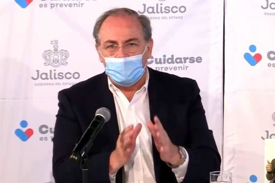 Fernando Petersen, Secretario de Salud.
