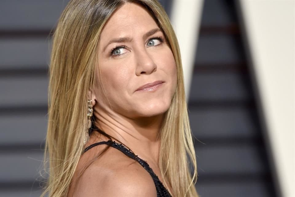 Jennifer Aniston no quiere en su vida a nadie que tenga que ver con su ex, Justin Theroux.