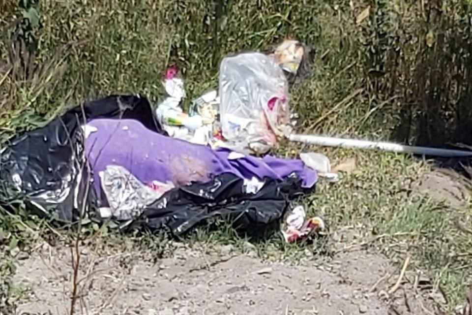 El cuerpo de un menor, de aproximadamente 3 años, fue abandonado en un lote baldío de la Colonia Venta de Carpio, en Ecatepec