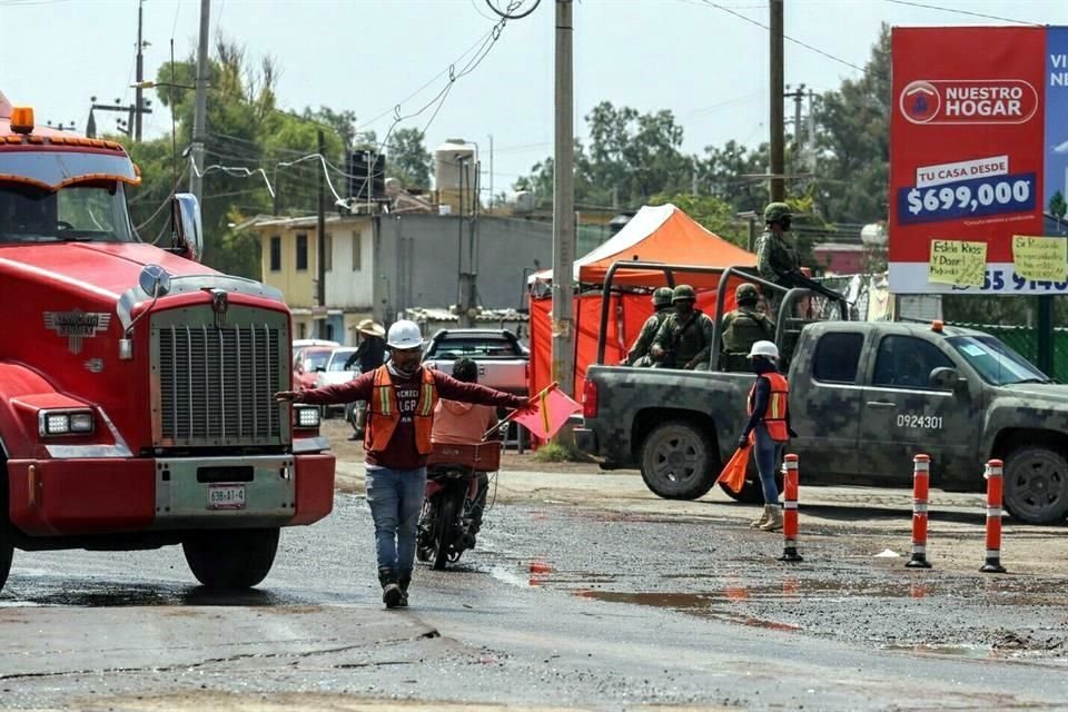 Los pobladores levantaron la noche del martes el campamento que impedía el paso de los camioneta.