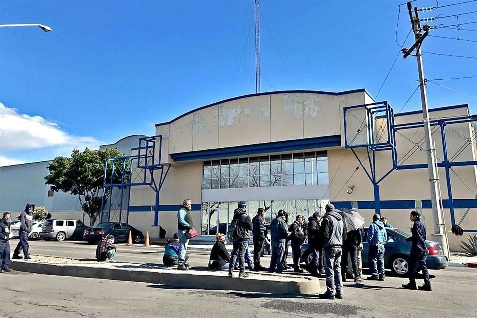 Maquiladoras en Mexicali retomaron actividades.