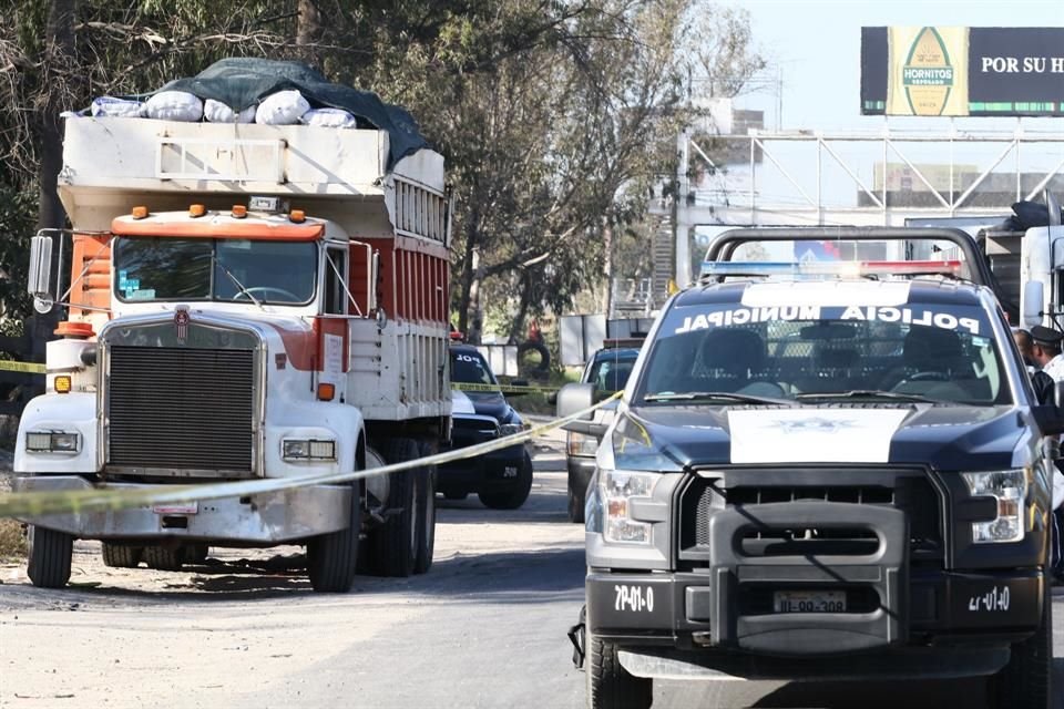 El 23 de noviembre de 2017, un hombre conducía por Periférico, cuando se le cayó un costal de material para reciclar y ocurrió una tragedia.