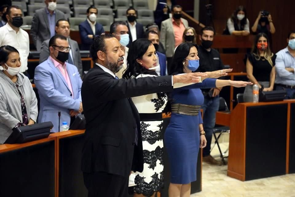 La madrugada del 19 de junio tomaron protesta Claudia Rivera Maytorena, Tatiana Anaya Zúñiga e Iván Novia Cruz como nuevos integrantes del Consejo de la Judicatura.