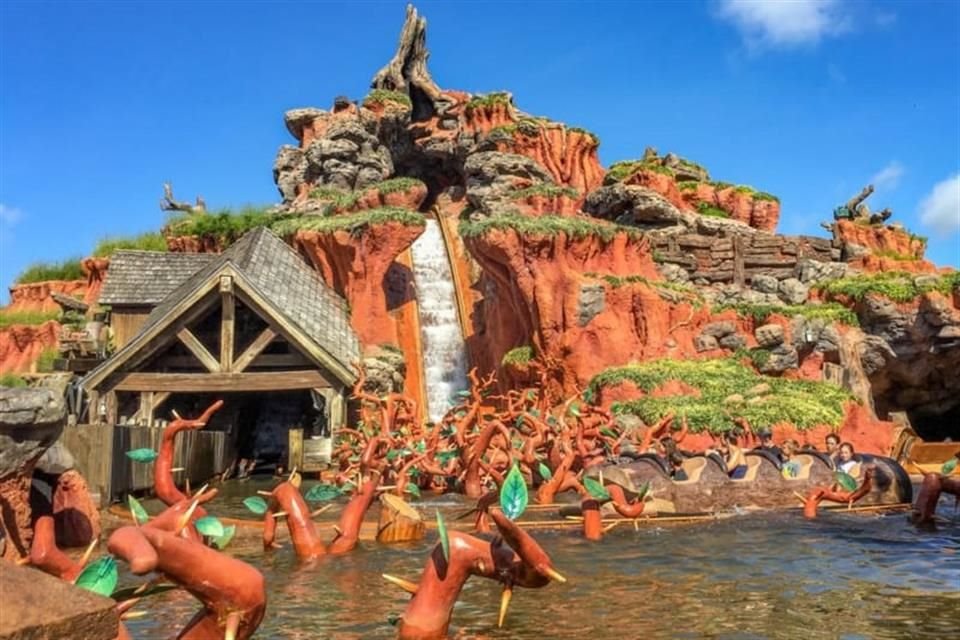 La atracción debutó en Disneylandia a fines de la década de 1980.