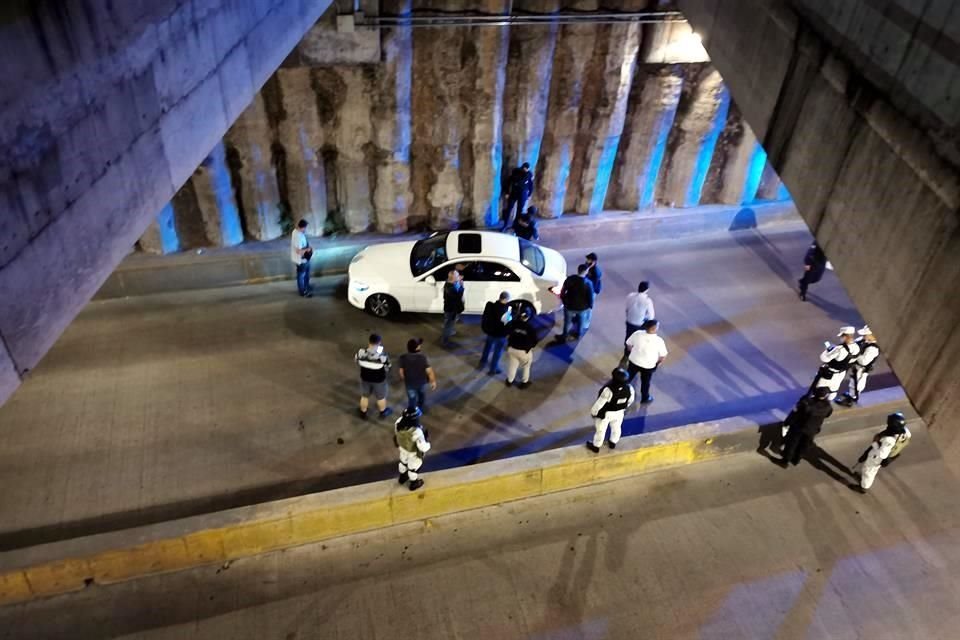 Pero en Jalisco la cosa es distinta. El 25 de junio, en Juan Palomar y Arias e Inglaterra, desde dos camionetas le dispararon al menos 20 veces al asistente del líder sindical Rafael Yerena. 