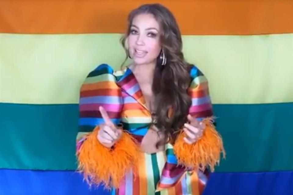 La cantante Thalía dio el discurso de apertura de la marcha virtual.