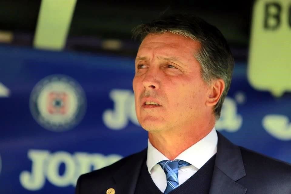 El entrenador confesó que el equipo no está para competir.
