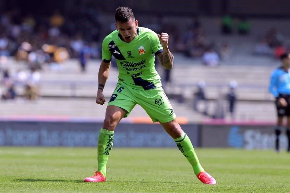 Sebastián Vegas sigue siendo opción para reforzar a los Rayados.