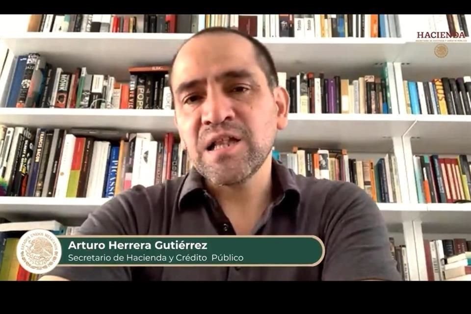 'Tenemos que buscar y crear las condiciones adecuadas para generar y buscar inversiones nuevas en nuestro país', señaló Arturo Herrera.